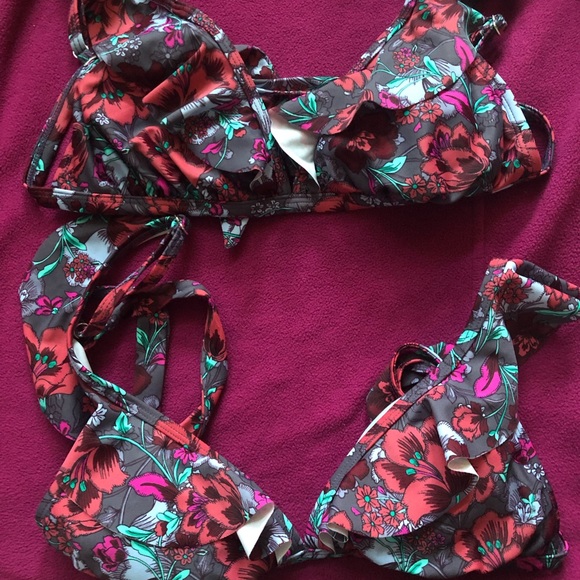 Women’s bathing suit - Picture 6 of 8